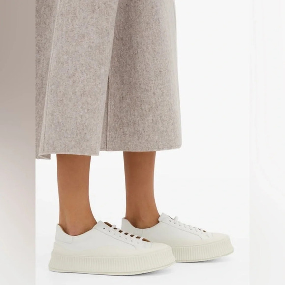 Jil Sander Round Toe Low-Top Sneakers - Picture 4 of 13